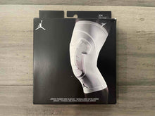 Nike Men's Jordan Padded Knee Sleeve - White